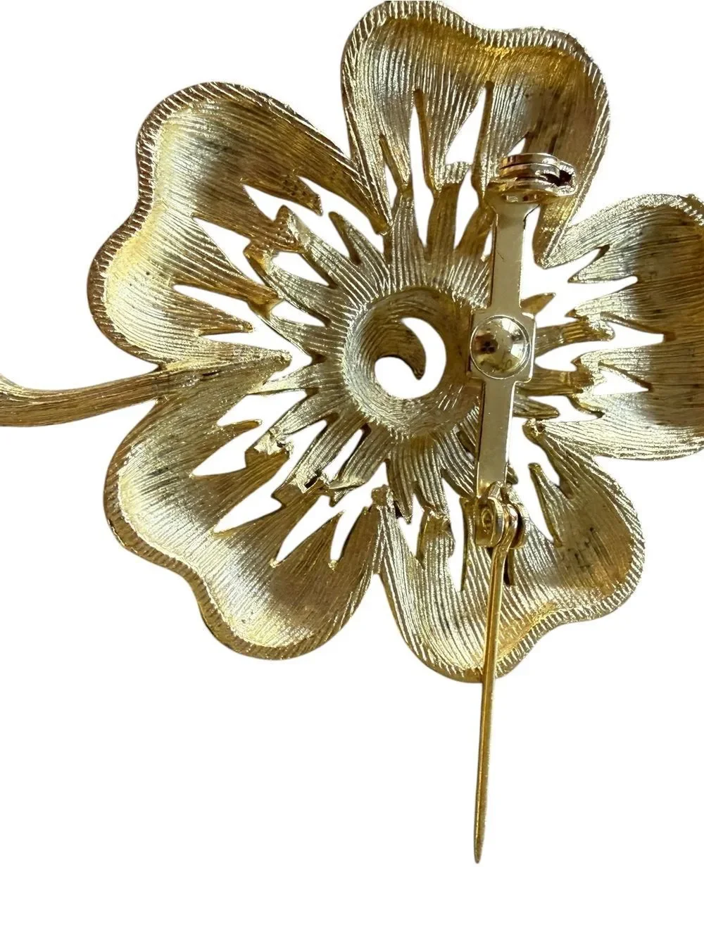 Vintage 1960’s Gold Tone Chunky Brooch Pin